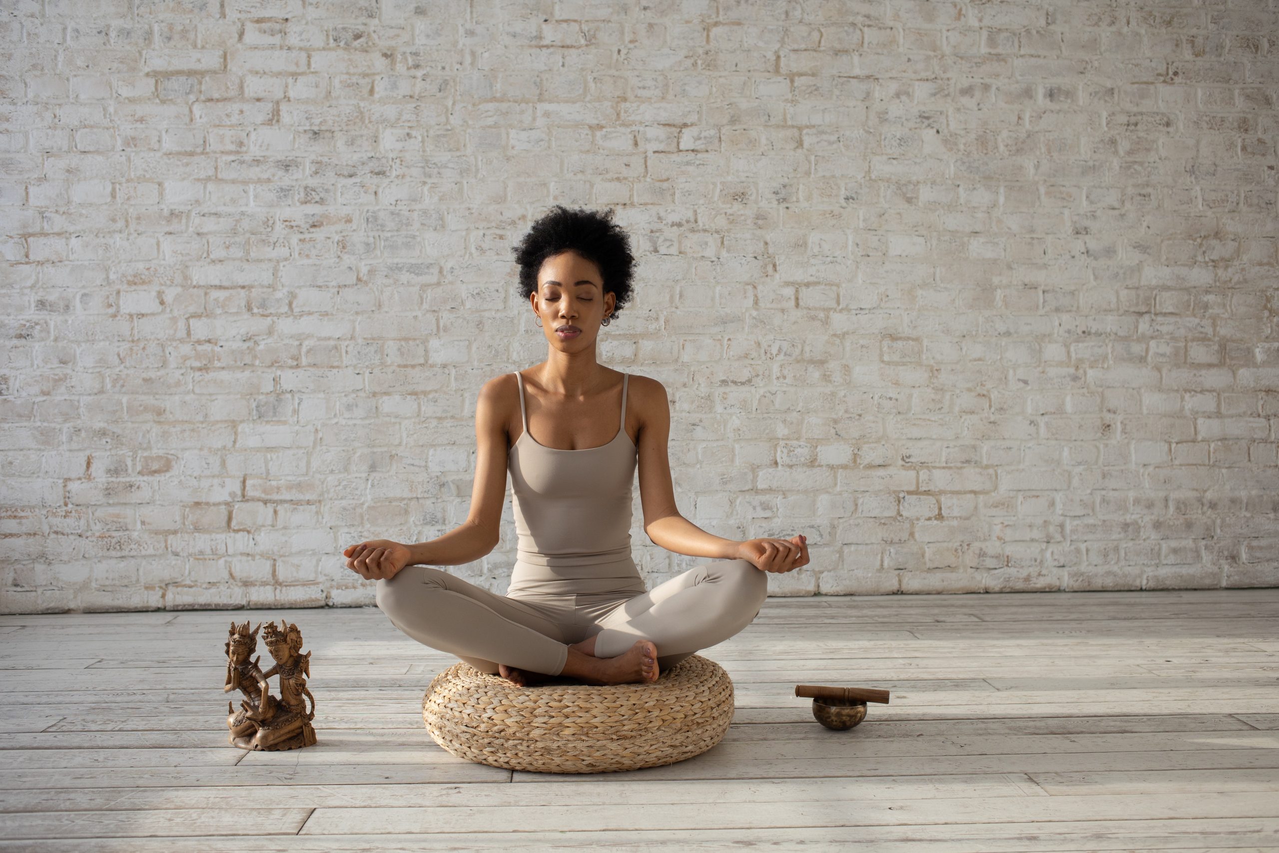 Zafu zen clasico - cojín de meditación - La Tienda de Yoga